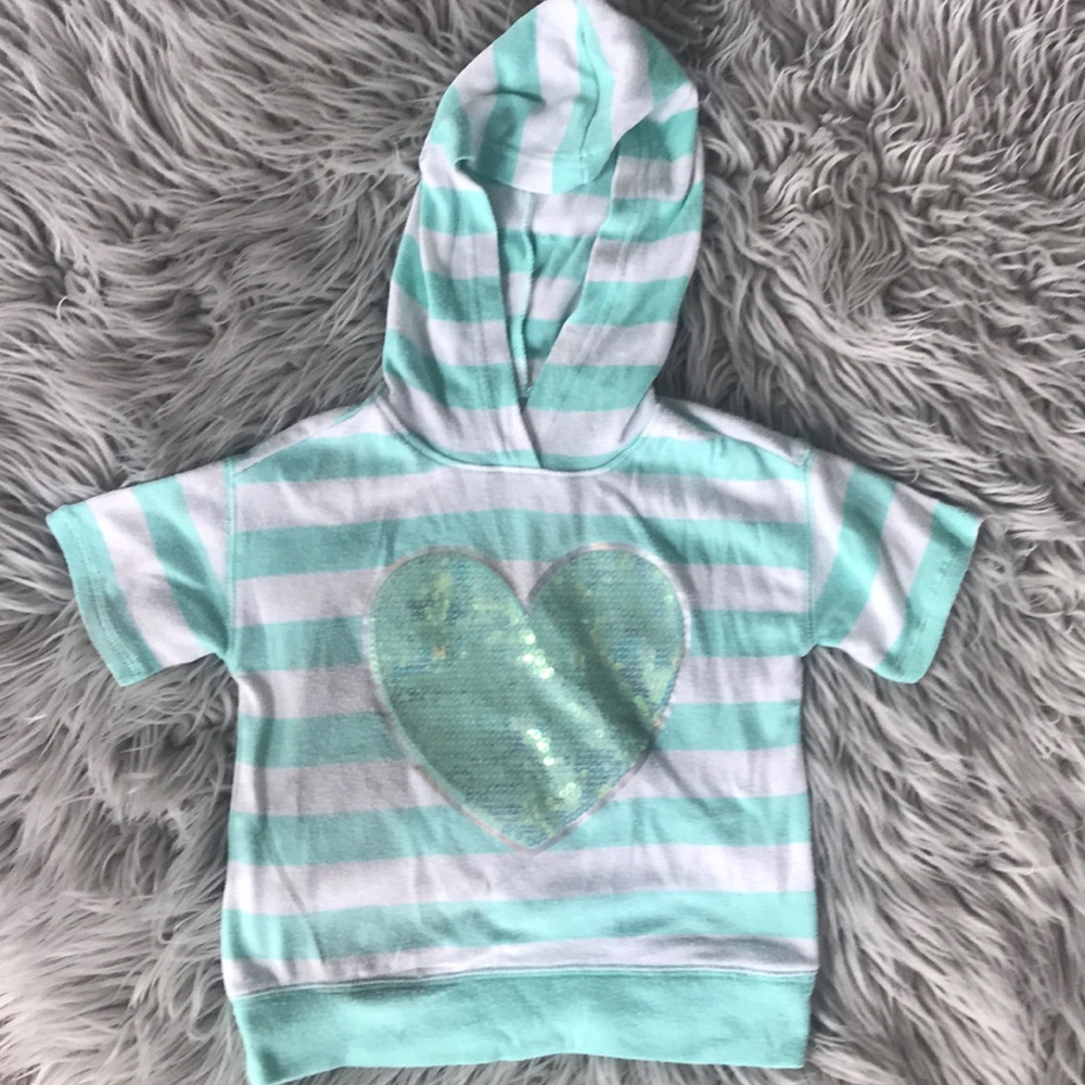 Justice size 5 light weight short sleeve shirt